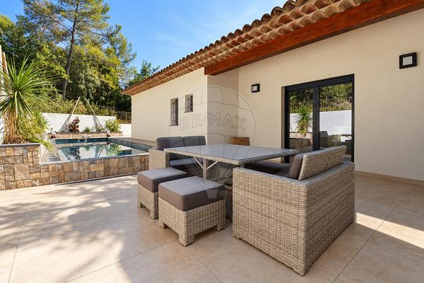 Maison 5 chambre(s) de luxe à vendre - Roquefort-les-Pins, Alpes-Maritimes - 06