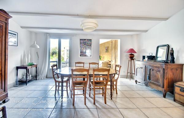 Maison de charme en pierre à vendre 6 pièces, 4 chambres à MARSILLY (17)