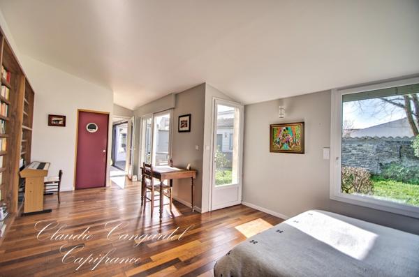 Maison de charme en pierre à vendre 6 pièces, 4 chambres à MARSILLY (17)