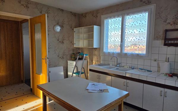 Maison à vendre    6 pièces •  Rochefort