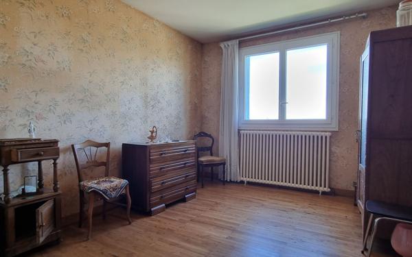 Maison à vendre    6 pièces •  Rochefort