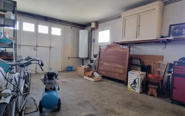 Maison à vendre    6 pièces •  Rochefort