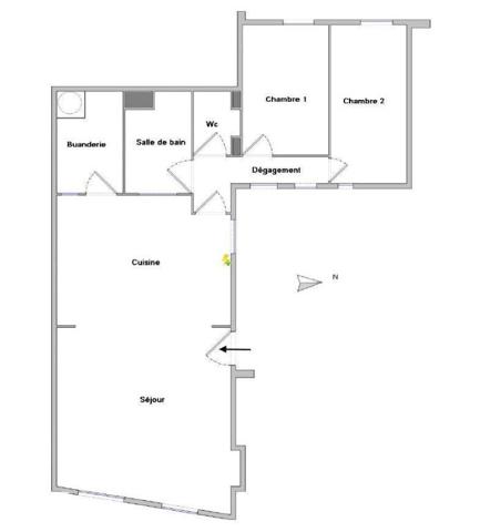 Au coeur d'Aix-en-Provence, dans une rue piétonne particulièrement calme et entourée de magnifi...