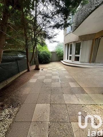 Appartement 1 pièce de 33 m² à Evry-Courcouronnes (91000)