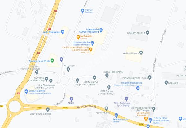 Ensemble immobilier sur zone d activite a Phalsbourg .