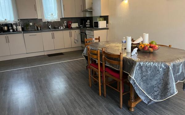 Maison à vendre    6 pièces • 180 m2 Savigny-sur-Orge