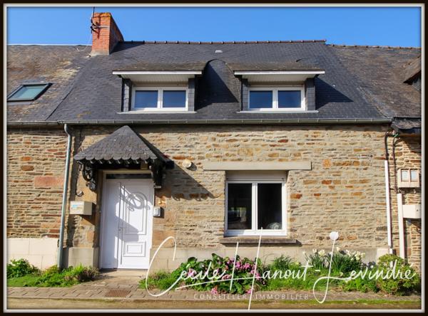 Pontorson (50170) PONTORSON. Proche supermarché - Maison 95 m² . 3 chambres. Terrain: 210 m²