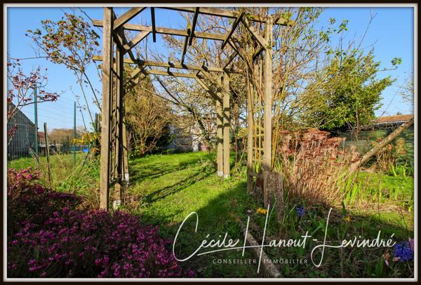 Pontorson (50170) PONTORSON. Proche supermarché - Maison 95 m² . 3 chambres. Terrain: 210 m²