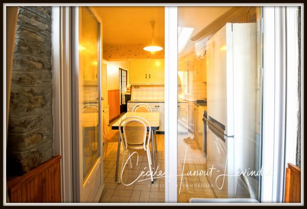 Pontorson (50170) PONTORSON. Proche supermarché - Maison 95 m² . 3 chambres. Terrain: 210 m²