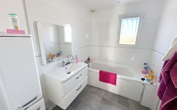 Maison à vendre    5 pièces • 135 m2 Sorgues