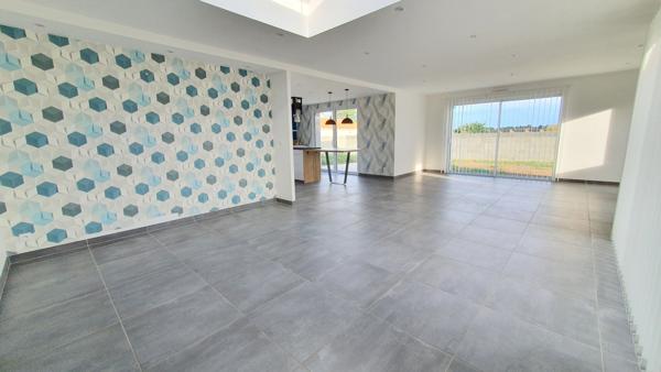 MAISON 2015 DE PLAIN PIED 3 CHAMBRES RARE SUR MAULEVRIER