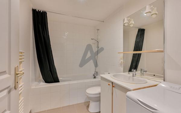 Appartement T1 bis avec jardin et parking – Saint-Cyr-au-Mont-d’Or centre village