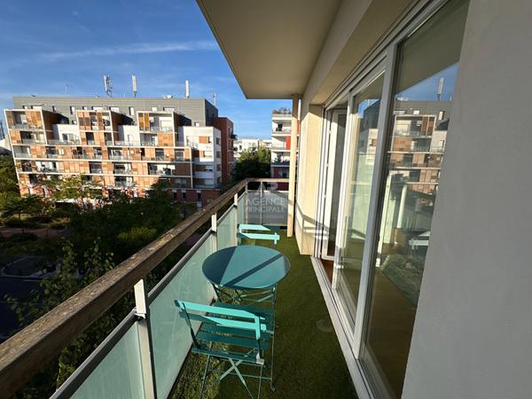 Appartement T1 meublé à louer à Cergy le Haut avec balcon et parking Loyer 870 €/mois charges comprises **  - Référence  MG11319