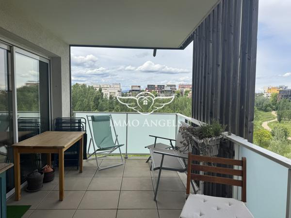 T2 avec terrasse sur parc Charpak