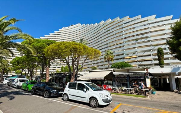 Appartement à vendre    2 pièces •  Villeneuve-Loubet