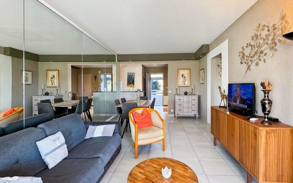 Appartement à vendre    2 pièces •  Villeneuve-Loubet