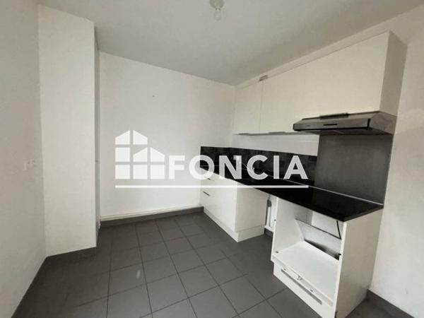 Location Appartement 4 pièces 92.6 m² - 21 RUE DE LA MOTTE Rouen 76100