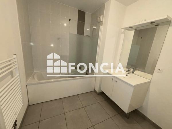 Location Appartement 4 pièces 92.6 m² - 21 RUE DE LA MOTTE Rouen 76100