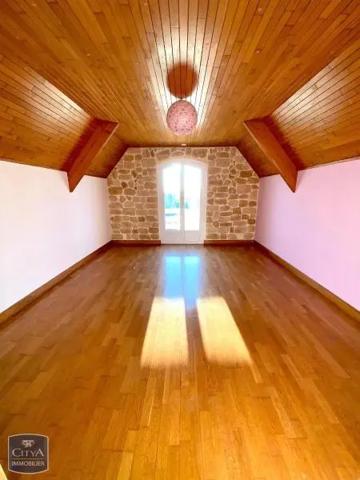 Maison à louer 8 pièces 280m²