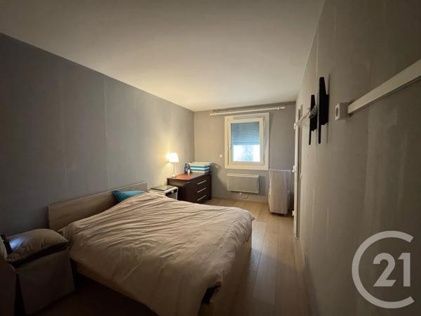 Appartement T2 à vendre  2 pièces - 56 m 2   VILLENEUVE D ASCQ  - 59