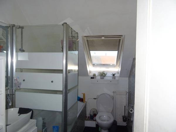 LIMOGES NORD BELLE MAISON MITOYENNE DES DEUX COTES SANS TRAVAUX 3/4 CHAMBRES CUISINE EQUIPEE PLUS UNE VERANDA