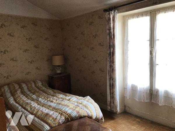 BONNEVAL CENTRE MAISON DE VILLE