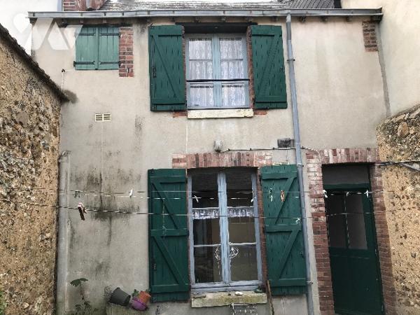 BONNEVAL CENTRE MAISON DE VILLE