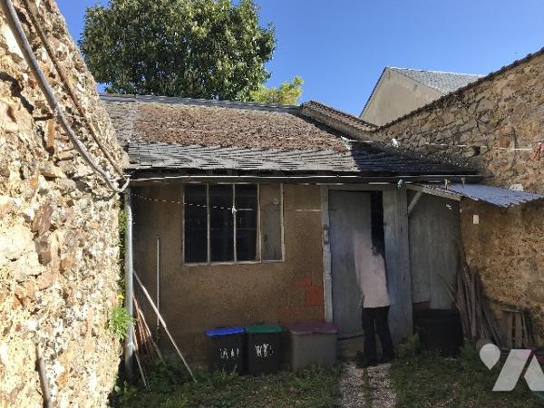 BONNEVAL CENTRE MAISON DE VILLE