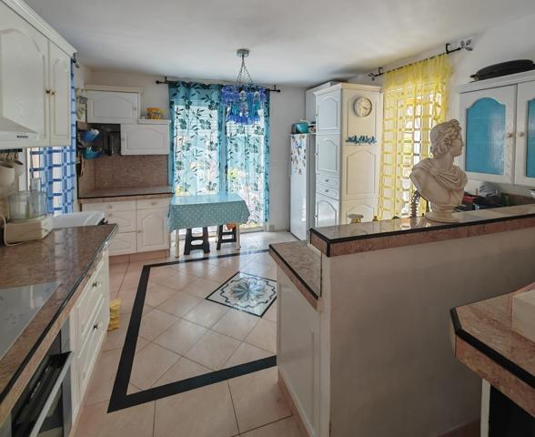 Élégante maison de 7 pièces – 270 m² SH à La Seyne-sur-Mer (83500) – 769 000 €