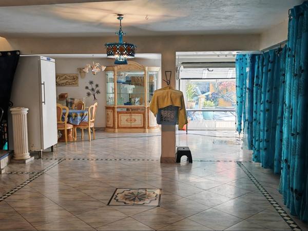 Élégante maison de 7 pièces – 270 m² SH à La Seyne-sur-Mer (83500) – 769 000 €