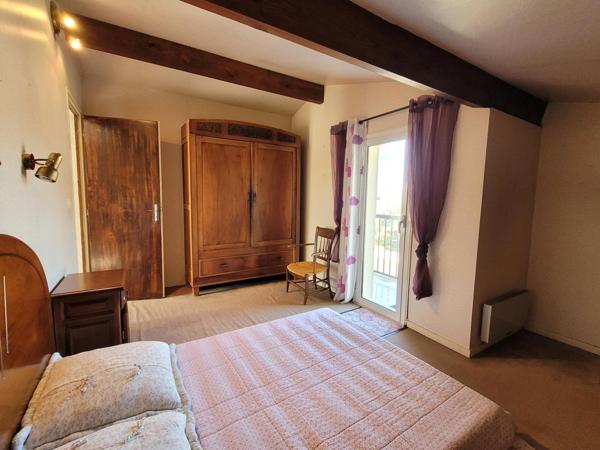 Maison 3 chambres  + bureau - garage - piscine