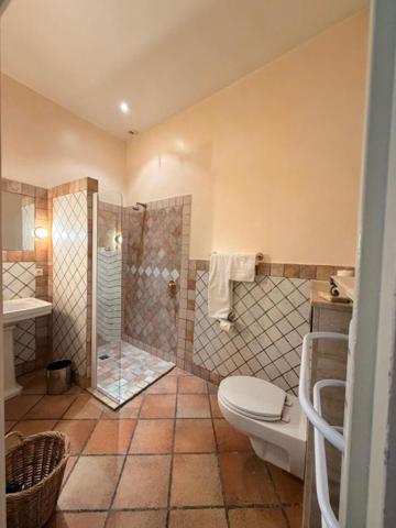 EXCLUSIVITE LIMOUX - MURS , MONASTERE , GITES, HERBERGEMENT , SEMINAIRE