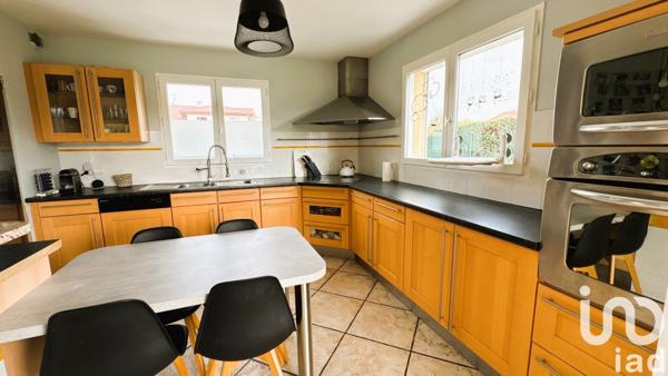 Maison à vendre 6 pièces 215 m² Saint-Julien-en-Genevois