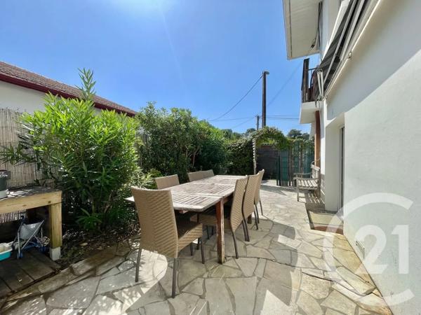 Appartement T2 à vendre  2 pièces - 49 m 2   ANGLET  - 64