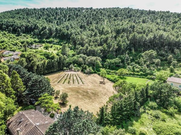 Vente Maison de luxe Fontaine-de-Vaucluse 6 Pièces 160 m²