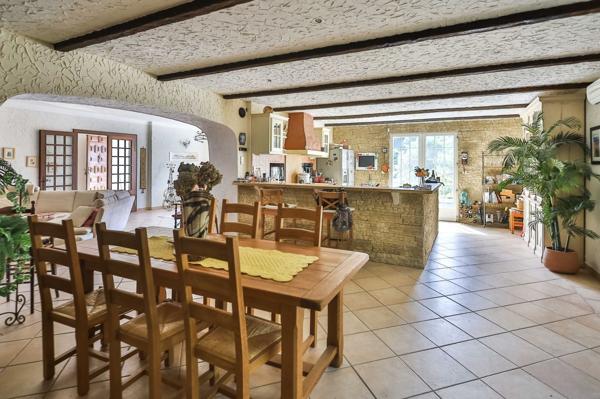 Vente Maison de luxe Fontaine-de-Vaucluse 6 Pièces 160 m²