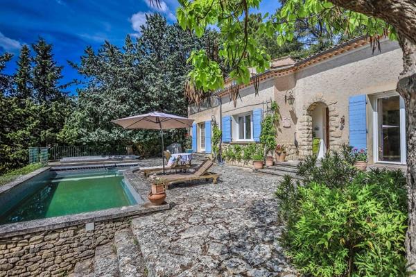 Vente Maison de luxe Fontaine-de-Vaucluse 6 Pièces 160 m²