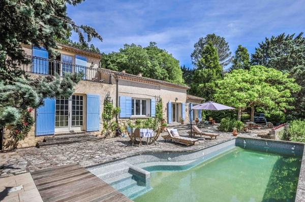 Vente Maison de luxe Fontaine-de-Vaucluse 6 Pièces 160 m²
