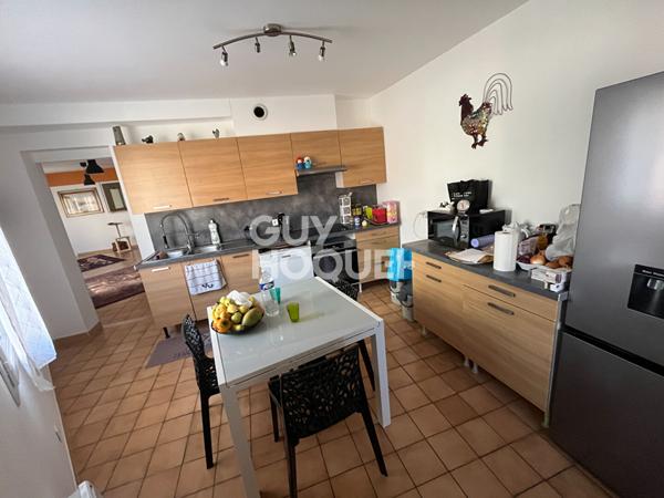 À vendre : Appartement spacieux pleinde charme de 5 pièces à Saint Laurent de la Salanque