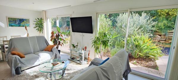 Maison Saint-cyr-sur-mer 153 m2