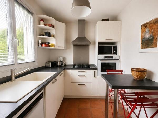 Maison à vendre 777 000 € Buc 6 p 114 m² DPE C