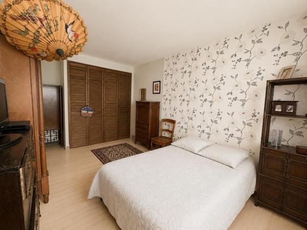 Maison à vendre 777 000 € Buc 6 p 114 m² DPE C