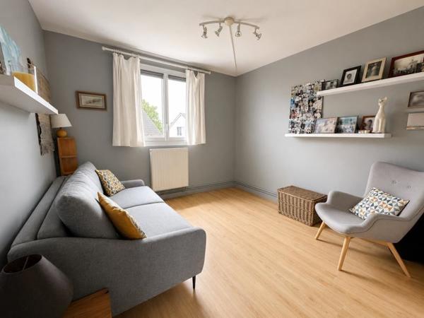 Maison à vendre 777 000 € Buc 6 p 114 m² DPE C