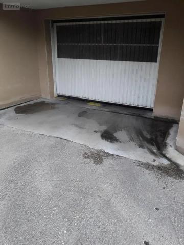 Location - Garage et parking Bourg-en-Bresse 01000 10 m 2