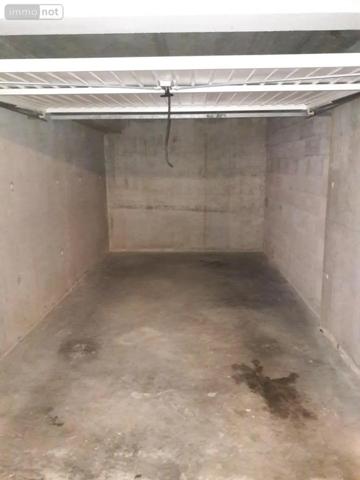 Location - Garage et parking Bourg-en-Bresse 01000 10 m 2