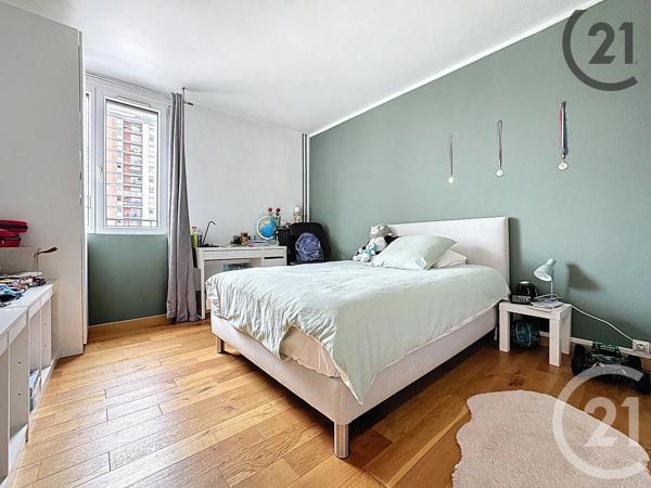 Appartement T5 à vendre  5 pièces - 108,07 m 2   REIMS  - 51