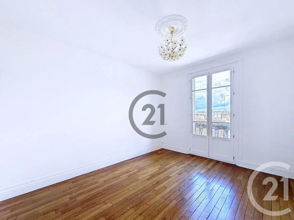 Appartement T4 à vendre  4 pièces - 75 m 2   TROYES  - 10