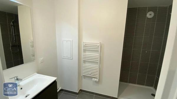 Appartement à louer 2 pièces 40.87m²