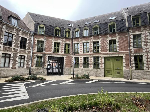 GRAND STUDIO - 31 M² HABITABLES - ARRAS