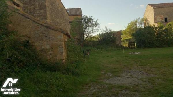 A VENDRE SAINT-AFFRIQUE AVEYRON,  6km du centre ville, Maison de maître à rénover construite en...